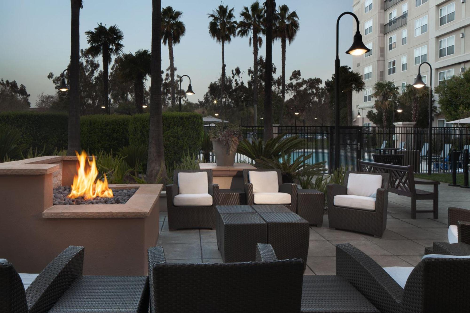 Residence Inn By Marriott Newark Silicon Valley Екстер'єр фото